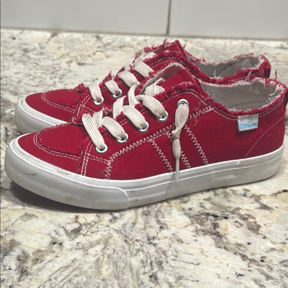 Vibrant Red Sneakers - Picture 5 of 7